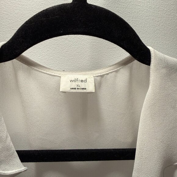 Aritzia Wilfred Frenchy Blouse V-neck chiffon ruffle blouse Size XL - Picture 9 of 10